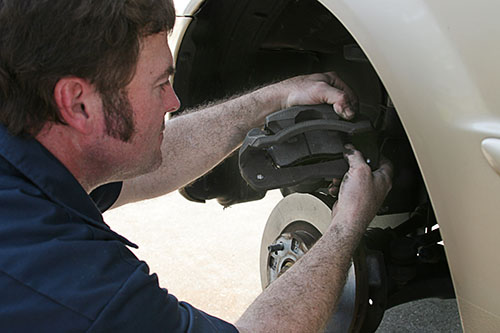 Mobile Mechanic Pros for Brake Replacement Indianapolis IN 46202